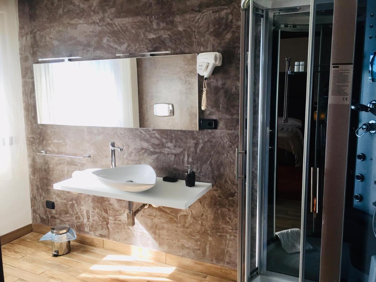 B2In Suite & Office Capriate San Gervasio Exterior foto