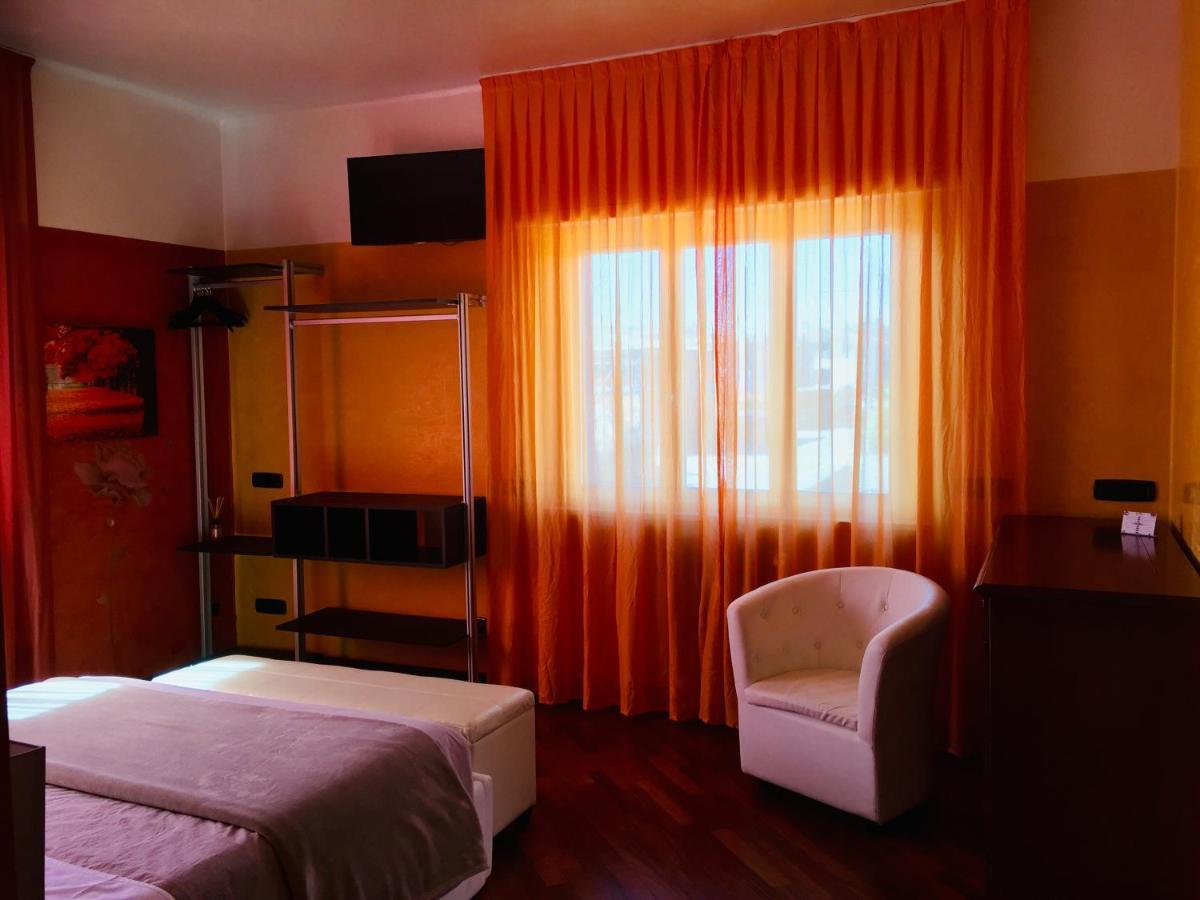 B2In Suite & Office Capriate San Gervasio Exterior foto