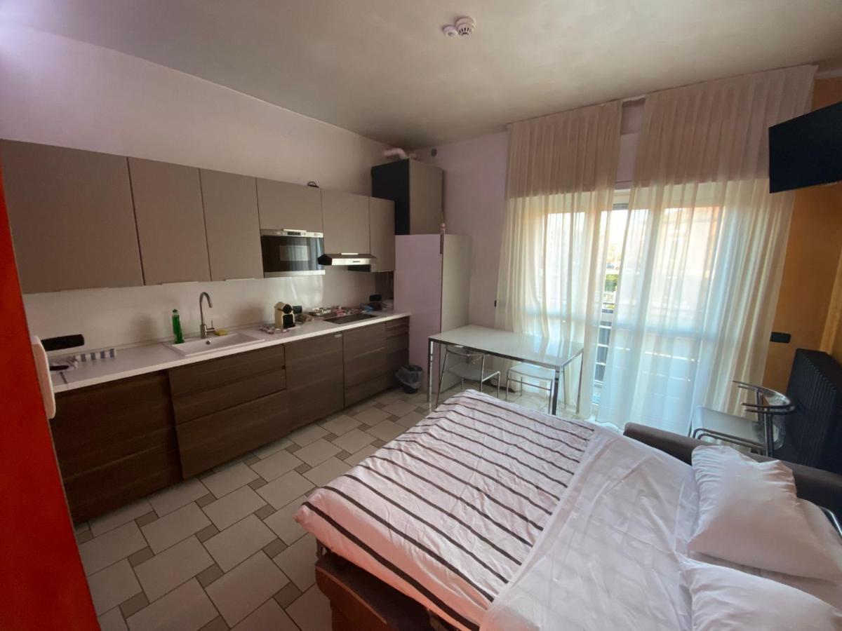 B2In Suite & Office Capriate San Gervasio Exterior foto