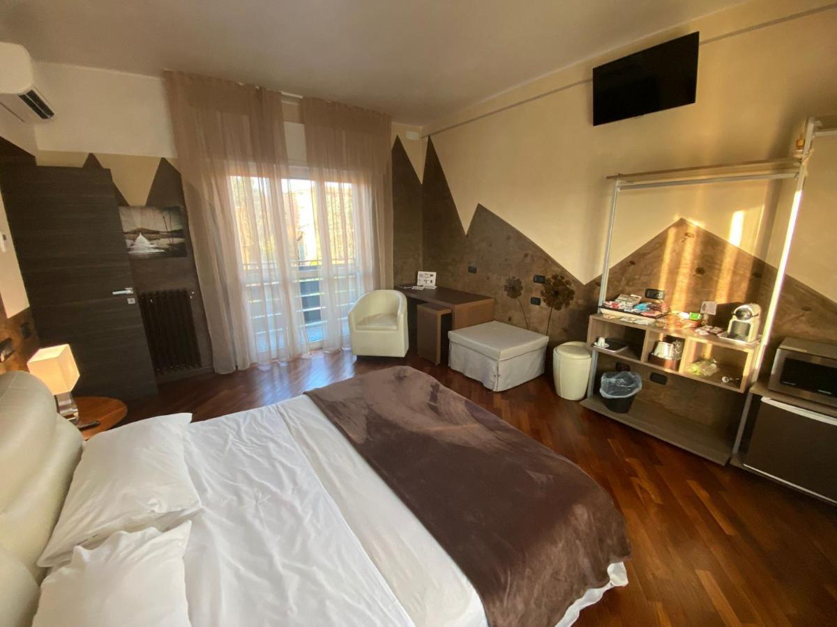 B2In Suite & Office Capriate San Gervasio Exterior foto